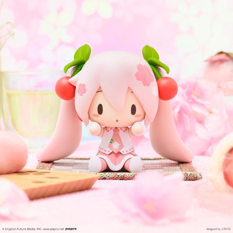 "Sakura Hatsune Miku Fuwa Petit Deformed" Figure