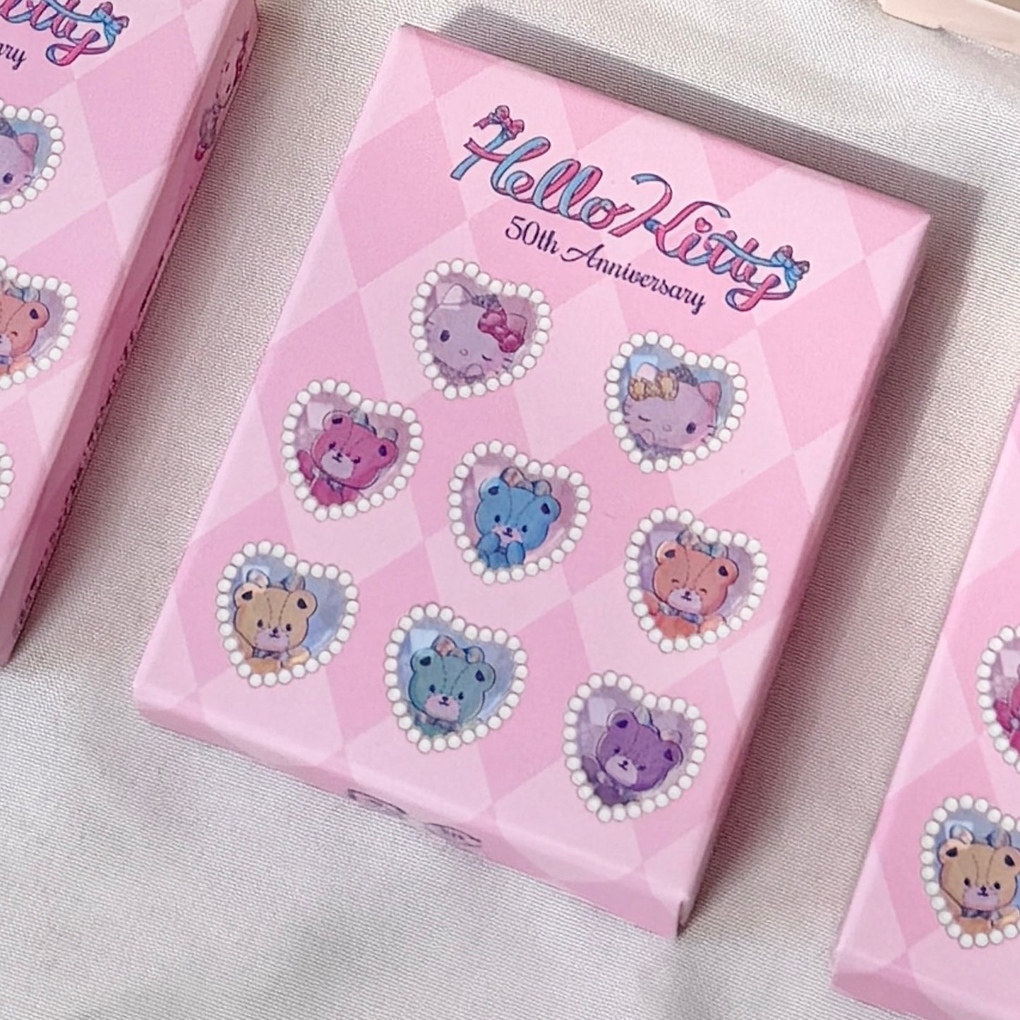 LIMITED "Sanrio Puroland Hello Kitty 50th Anniversary Mini Hair Clip" Blind