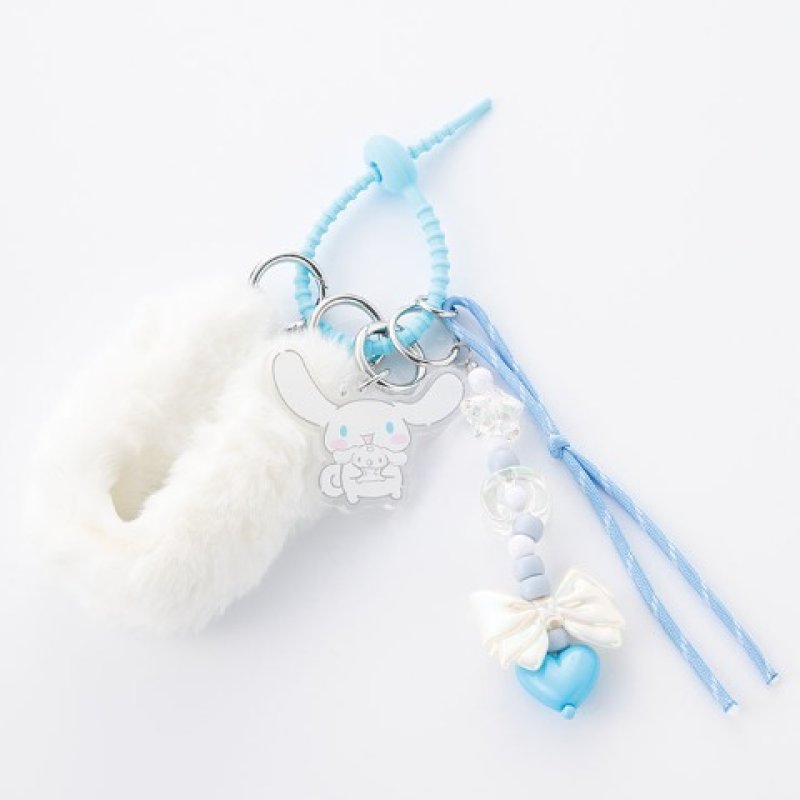 [CINNAMOROLL] "Sanrio Mugyu Art Series" Fluffy Bag Charm