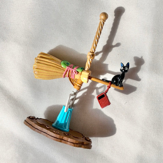 [KIKI'S DELIVERY SERVICE] "Ghibli Park Valley of Witches Collection" Figure