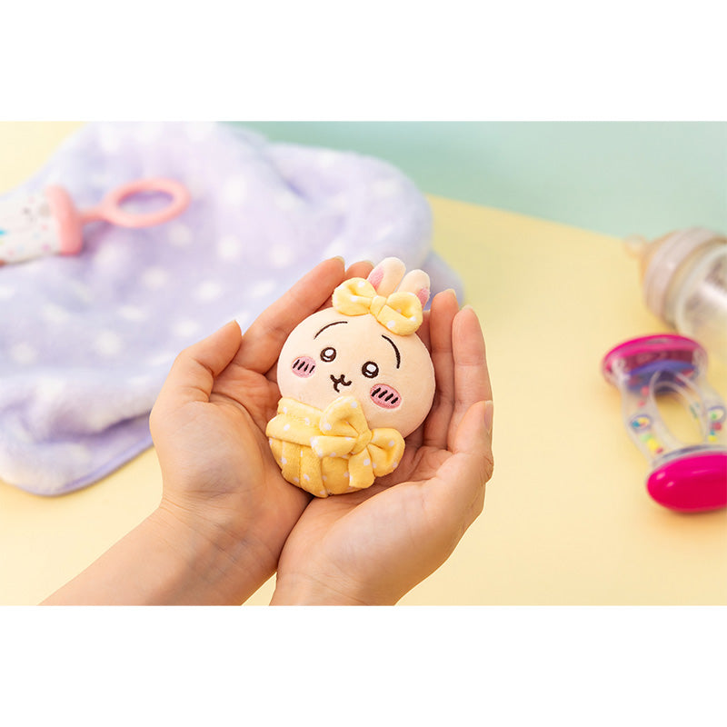 [HACHIWARE] "Chiikawa Kyutto Swaddled" Mini Plush Keychain