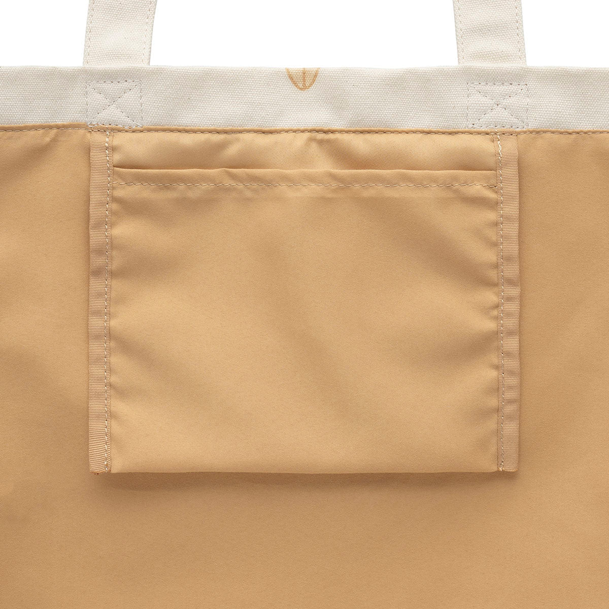 "Mofusand BOARD SHARK!" Square Tote Bag