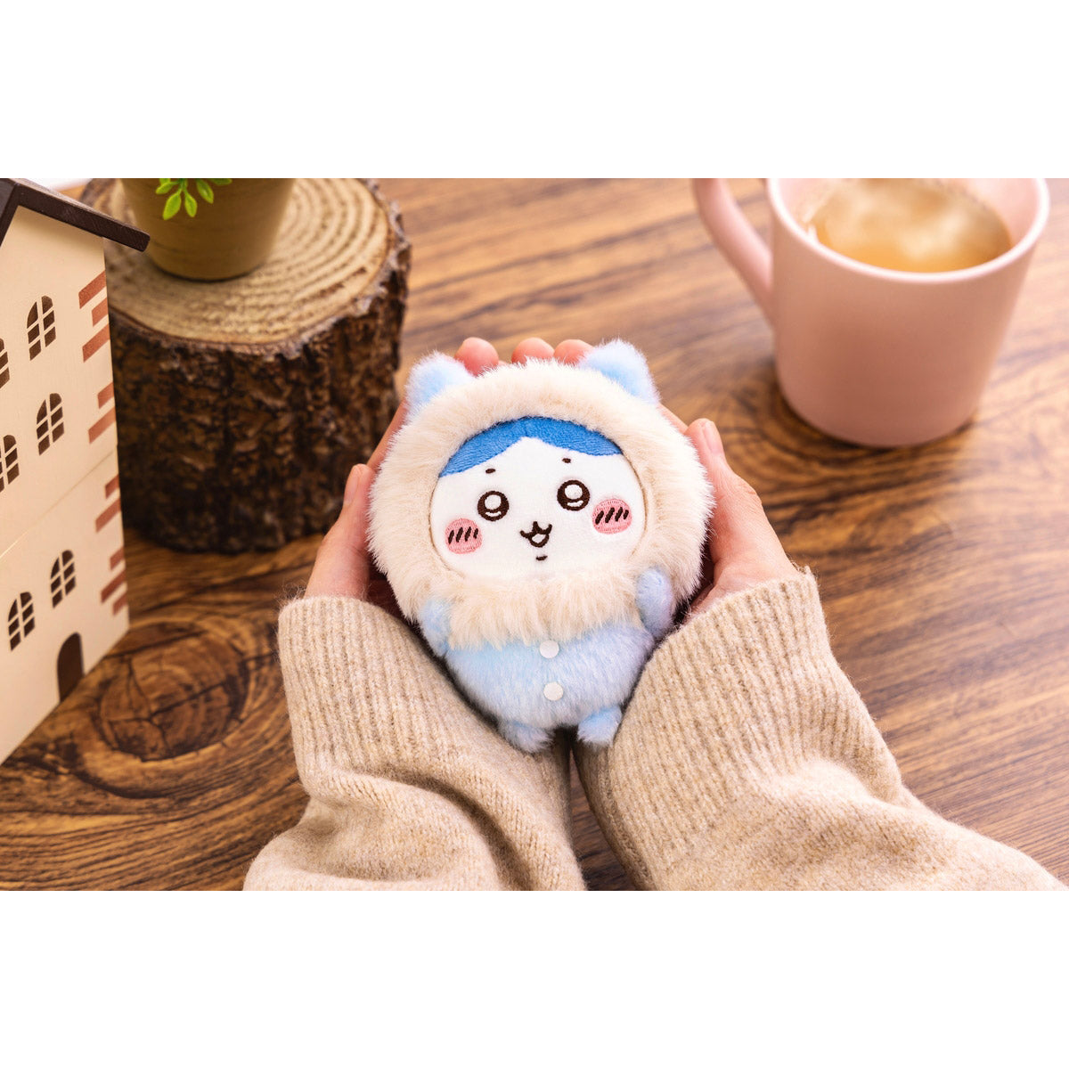 [CHIIKAWA] "Chiikawa Fluffy Pajama" Plush Keychain