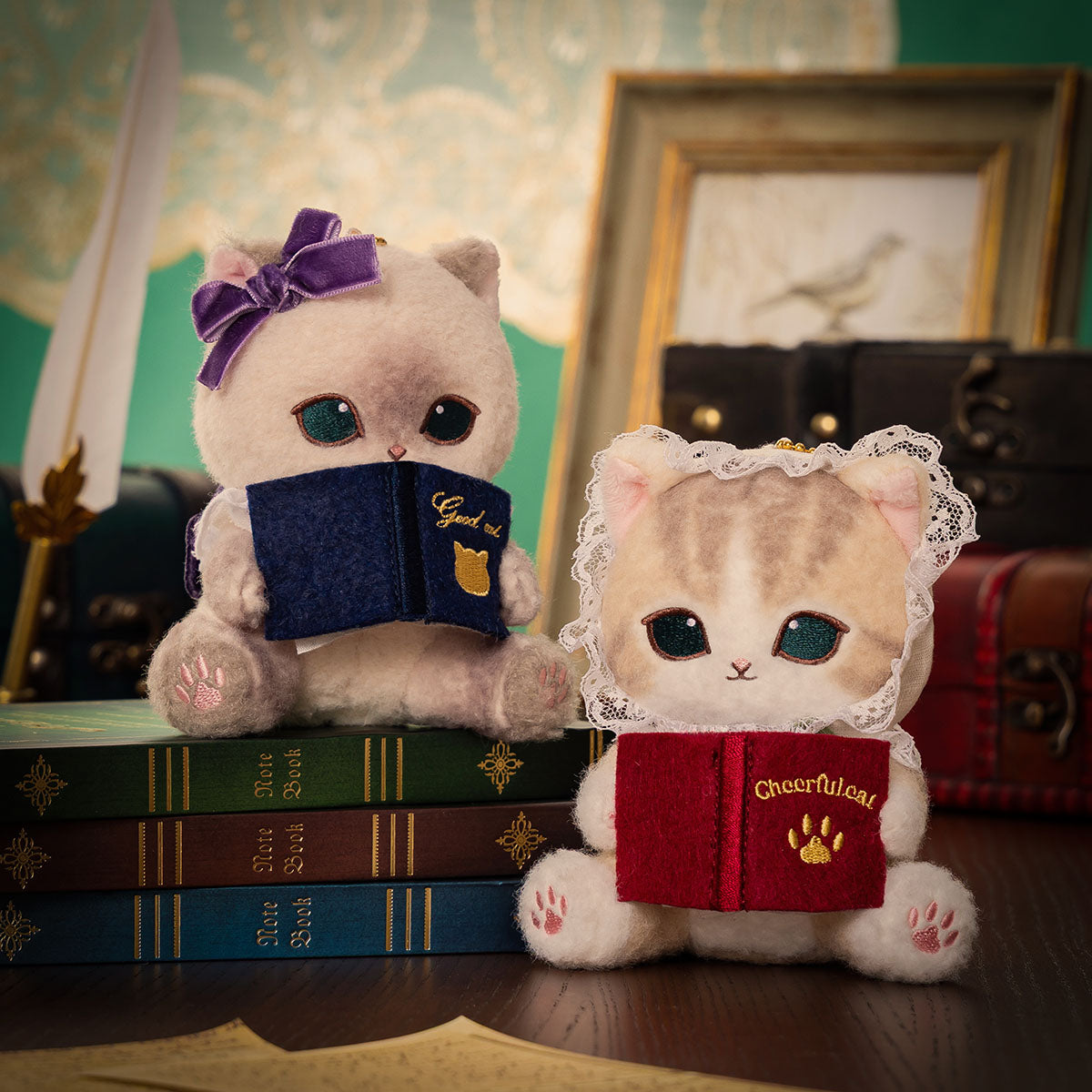[RED] "Mofusand Nyantique Reading" Plush Keychain
