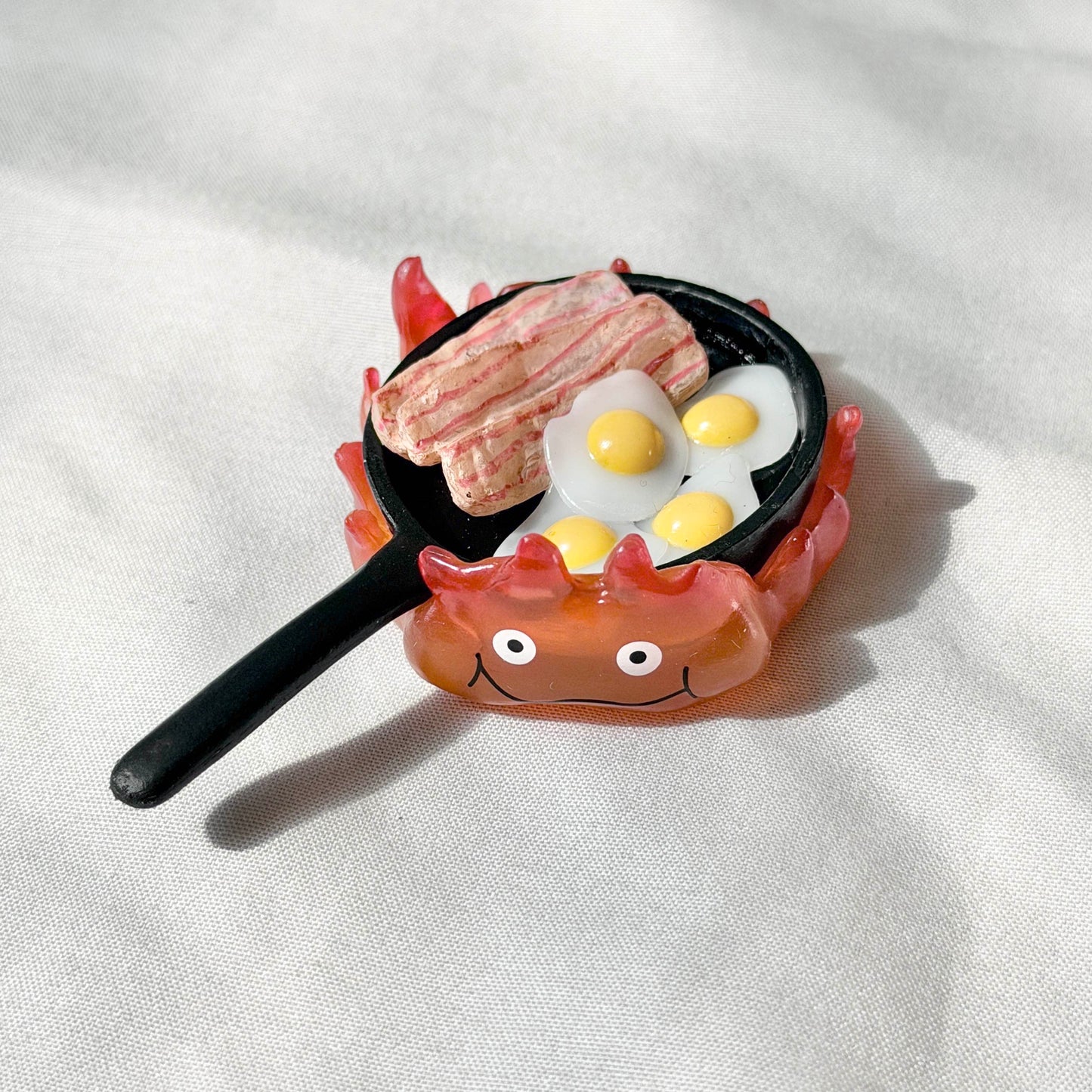[HOWL'S MOVING CASTLE / BACON & EGGS] LIMITED "Ghibli Park" Magnet