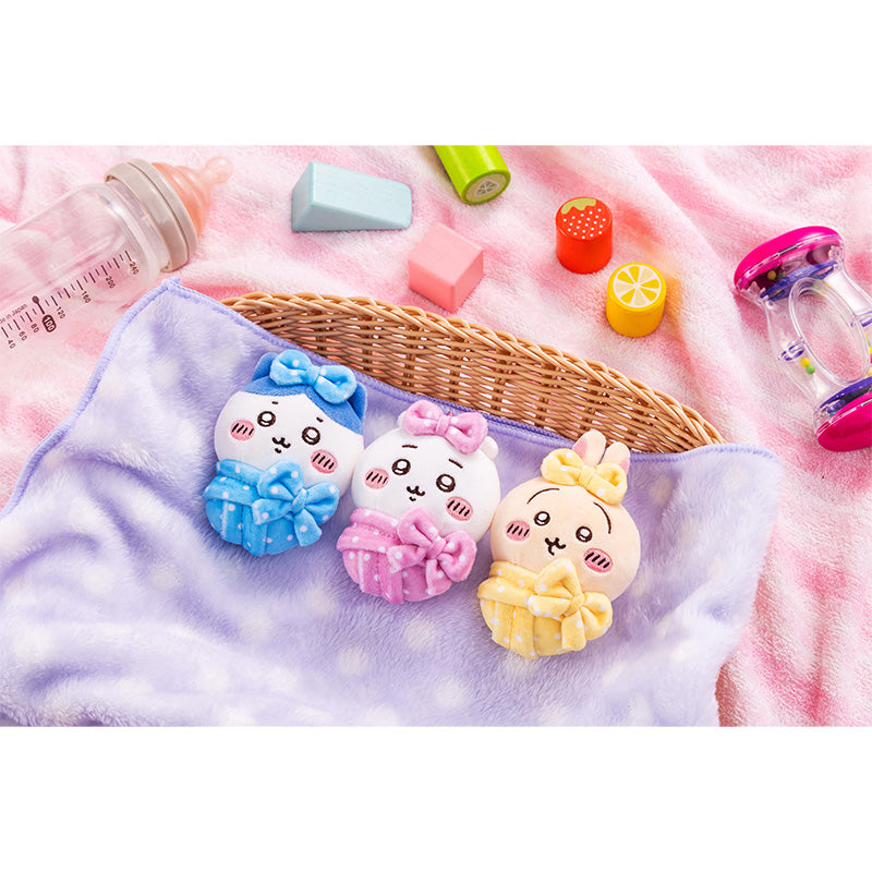 [HACHIWARE] "Chiikawa Kyutto Swaddled" Mini Plush Keychain