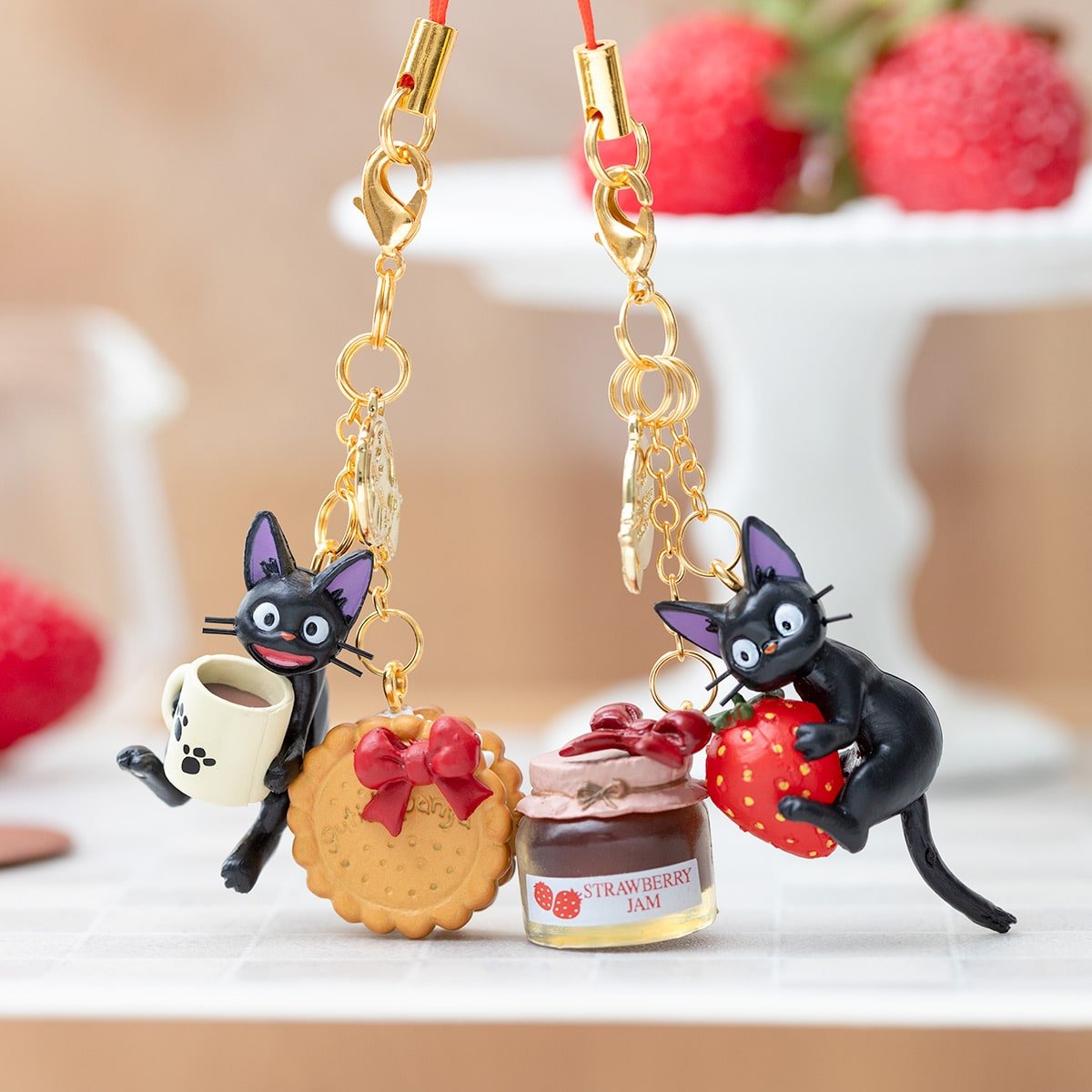 [STRAWBERRY JAM] "Kiki's Delivery Service Jiji's Sweets" Keychain - Rosey’s Kawaii Shop