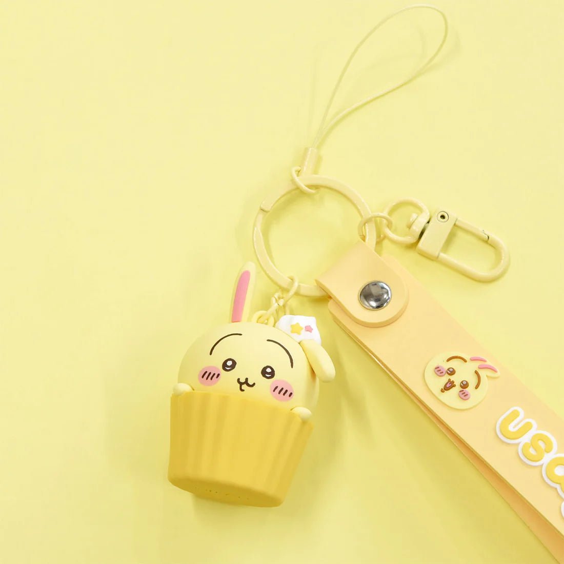 [USAGI] "Chiikawa Cupcake" Hand Strap with Mascot - Rosey’s Kawaii Shop